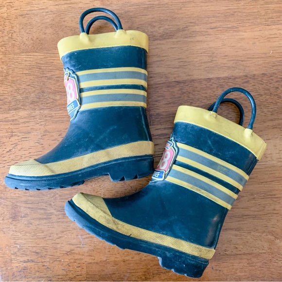 Joe Fresh • Rubber Boots - Picture 1 of 4